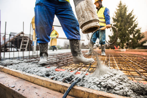 Best Commercial Concrete Services in Wallingford Center, CT